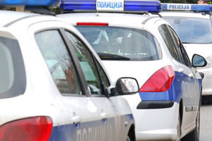 LESKOVAC: Uhapšen zbog bacanja Molotovljevog koktela na kuću i vozila