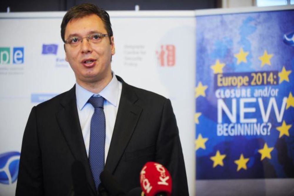 Vučić: Skupština 15. oktobra o budžetu, a ne o platama i penzijama
