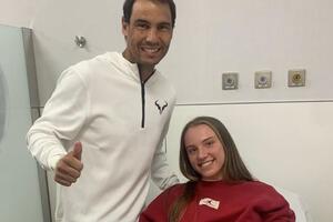 KAKAV GEST NADALA: Rafa posetio rusku teniserku u bolnici