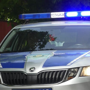 NOVO HAPŠENJE ZBOG NARKOTIKA: Policija zaustavila automobil na auto-putu